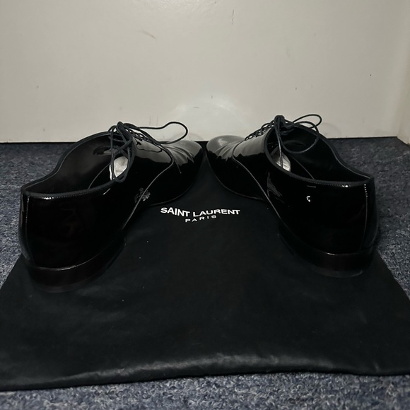 Saint Laurent patent leather shoe - Picture 7 of 11